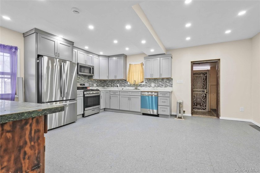 Welcome to 722 Elton Street, a beautifully maintained detached - photo 4