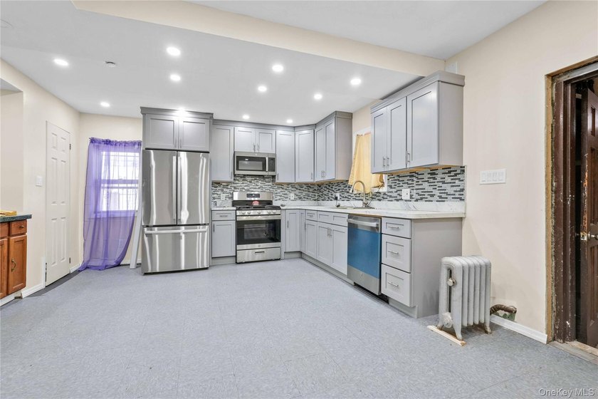 Welcome to 722 Elton Street, a beautifully maintained detached - photo 5