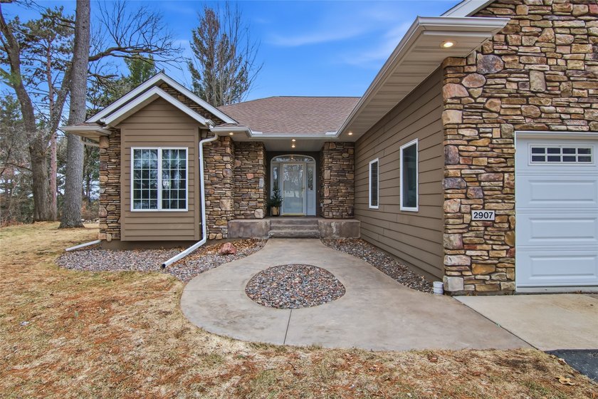 Quality and Elegance can be found throughout this exquisite home - photo 35