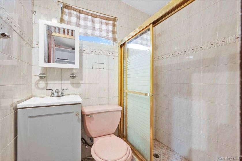 Welcome to 722 Elton Street, a beautifully maintained detached - photo 9