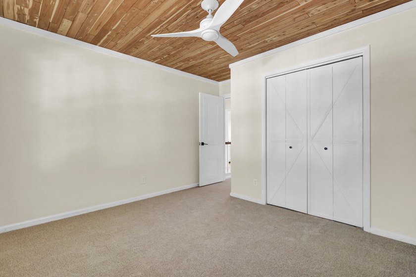 Nestled on a desirable corner lot in the sought-after Wexford - photo 33