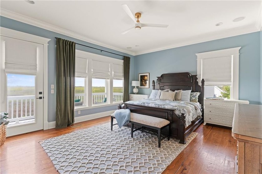 Welcome to a rare coastal sanctuary where luxury meets - photo 25
