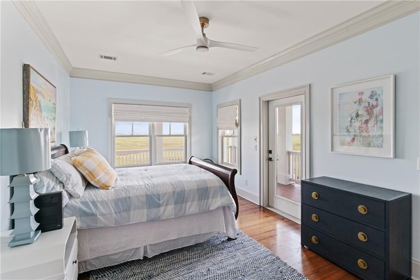 Welcome to a rare coastal sanctuary where luxury meets - photo 37