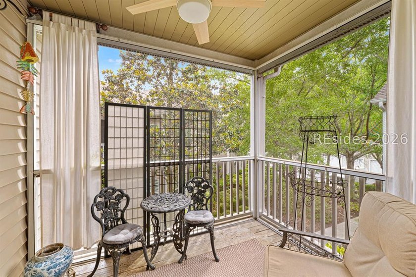 Beautifully maintained 2-bedroom, 2-bath condo offering spacious - photo 16