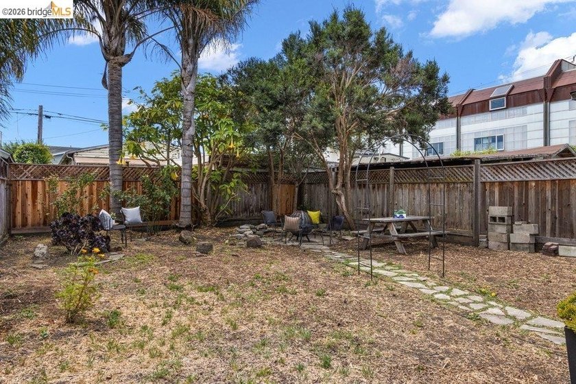 This exceptional 1927 early century cottage presents an - photo 25