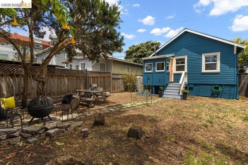 This exceptional 1927 early century cottage presents an - photo 29