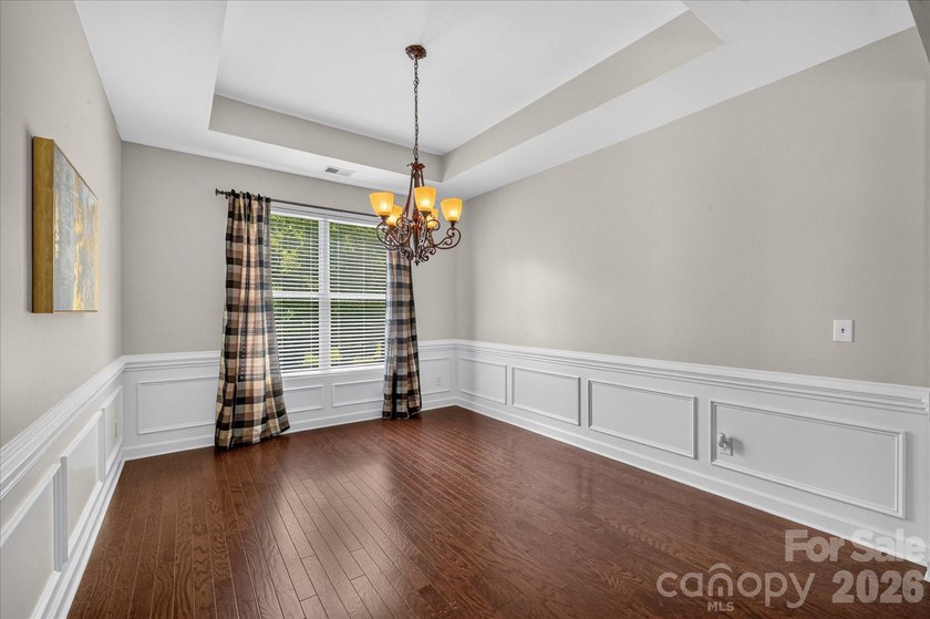 Designed with both elegant entertaining and everyday comfort in - photo 8