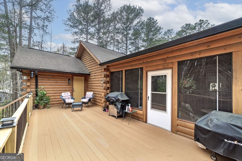 YOU'VE GOT TO SEE THIS HOME TO BELIEVE IT!! Beautiful - photo 22