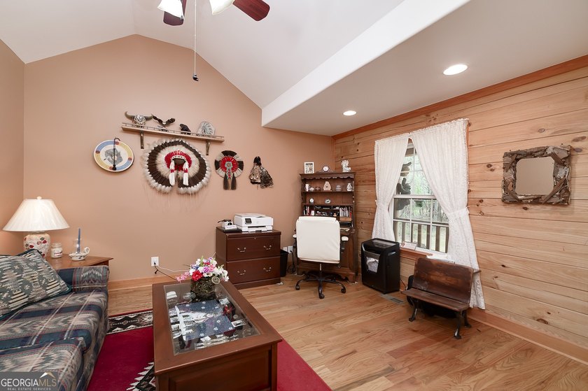 YOU'VE GOT TO SEE THIS HOME TO BELIEVE IT!! Beautiful - photo 29
