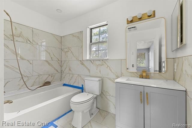 Welcome to this fully updated 2-story colonial offering 3 - photo 33