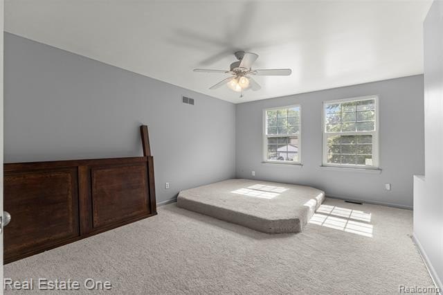 Welcome to this fully updated 2-story colonial offering 3 - photo 35