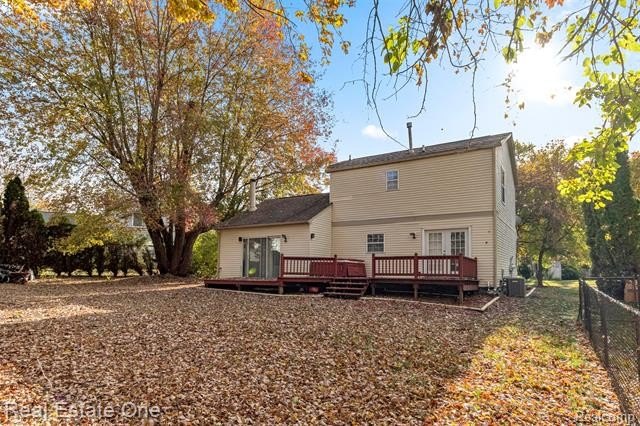 Welcome to this fully updated 2-story colonial offering 3 - photo 45