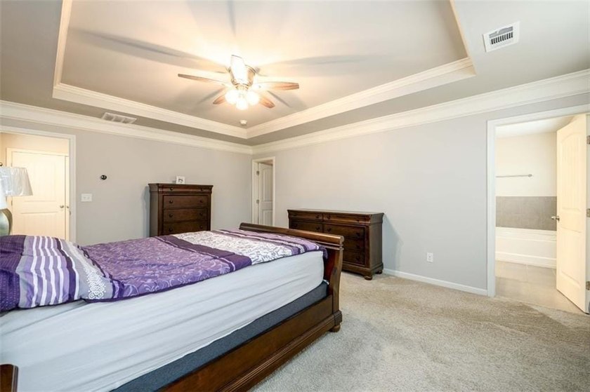 Welcome to this exceptional residence offering resort-style - photo 22