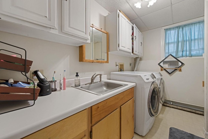 This spacious home is in one of Milford&amp;#039;s most sought after - photo 34