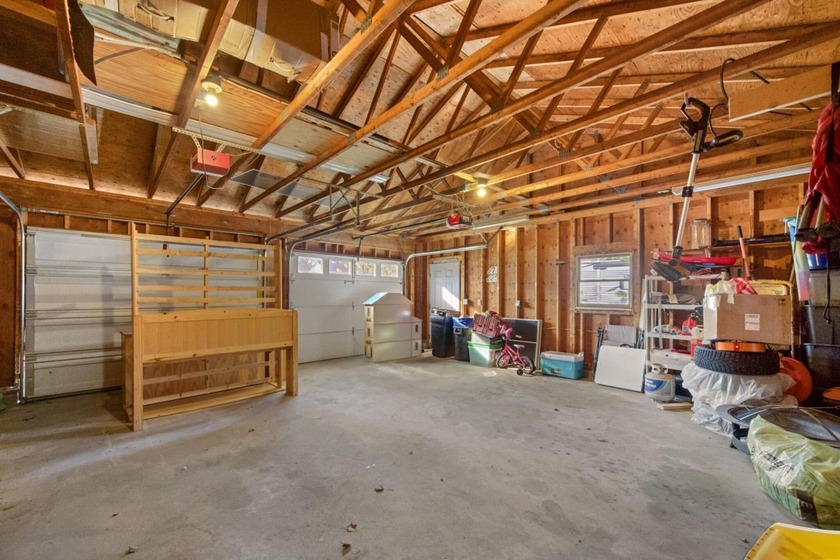 This spacious home is in one of Milford&amp;#039;s most sought after - photo 45