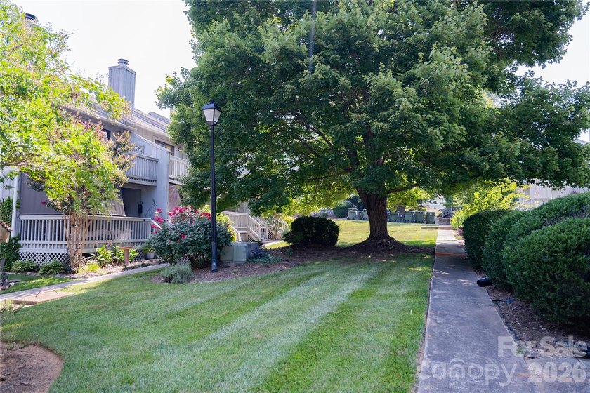 Exceptional value and low-maintenance living await at 100 Willow - photo 15