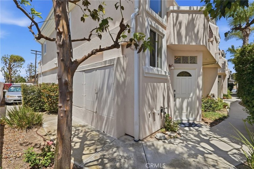 New Price! Incredible Opportunity in a Highly Coveted - photo 30