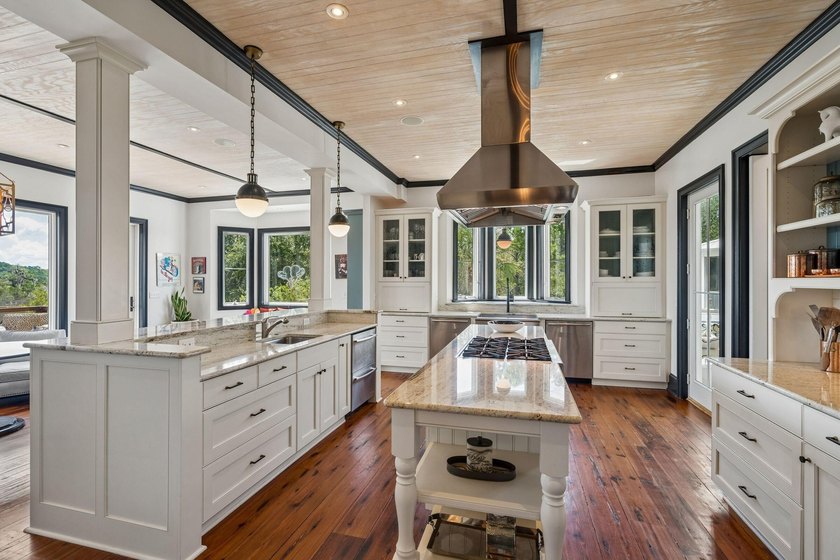Set within one of Stono Ferry's most private waterfront settings - photo 31