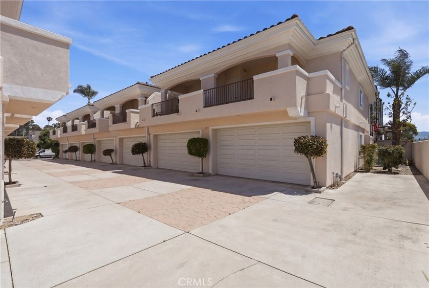 New Price! Incredible Opportunity in a Highly Coveted - photo 31