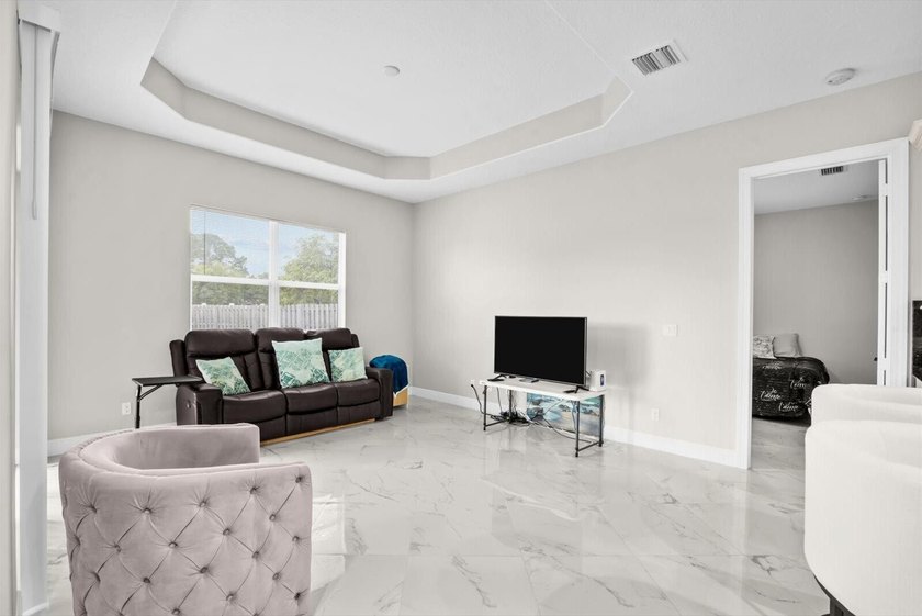 Welcome to this thoughtfully designed single-story residence in - photo 15