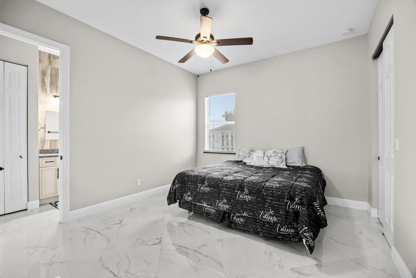 Welcome to this thoughtfully designed single-story residence in - photo 23