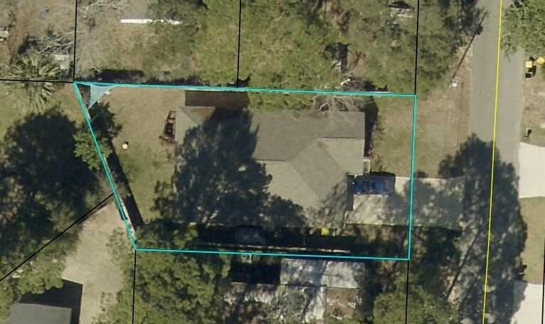 VA assumable loan 4.625%! Great, local builder built this home - photo 4