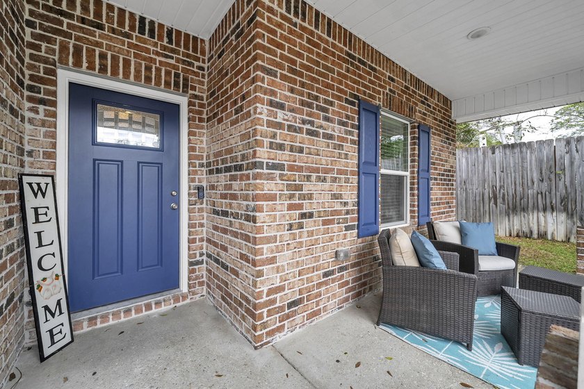 VA assumable loan 4.625%! Great, local builder built this home - photo 7