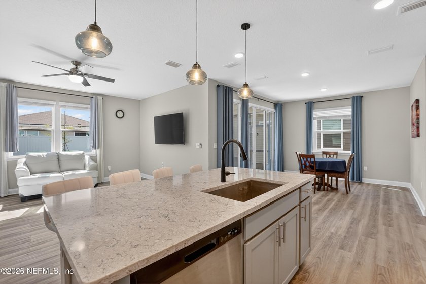 NEW LOWER PRICE !!! Welcome to this 4 BR/3 bath home with guest - photo 31