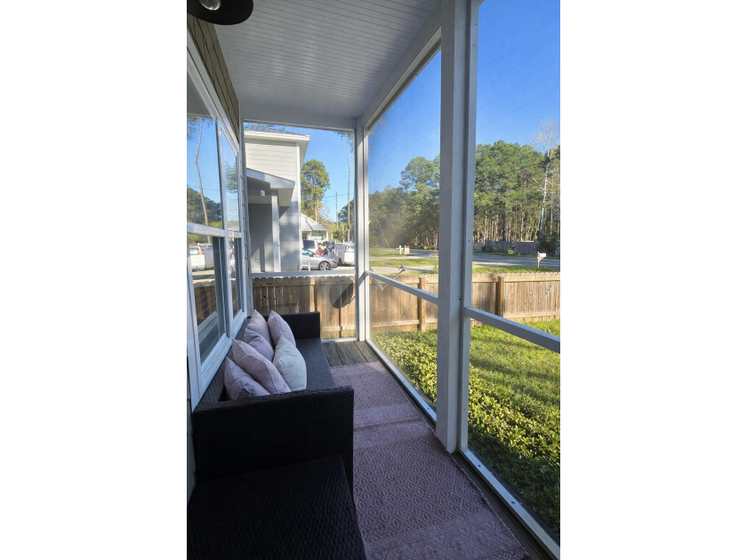 Short Sale, Enjoy the freedom of no HOA at this inviting Santa - photo 2
