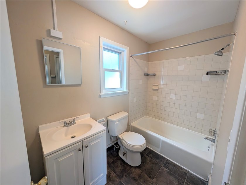 Another Rockin' Rochester Property! Excellent opportunity to add - photo 4