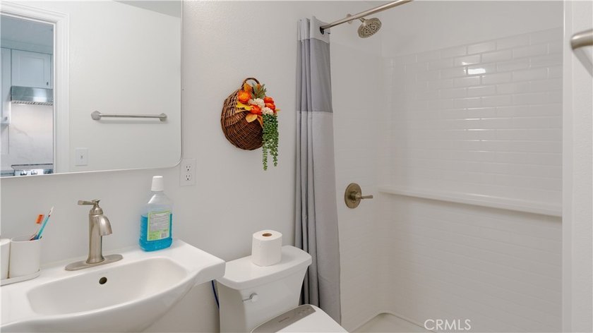 Welcome to Saddleback Park Villas, where comfort, convenience - photo 13