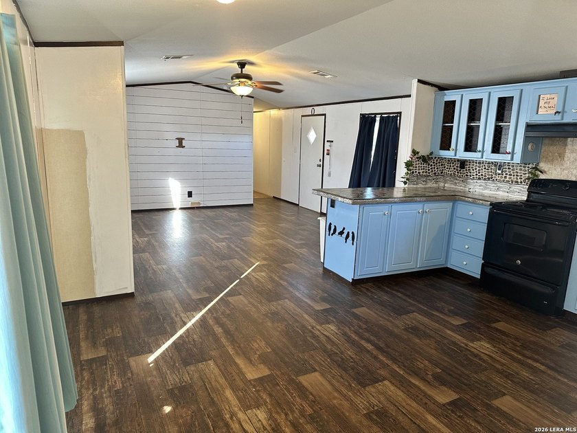 A peaceful country retreat offering the perfect blend of privacy - photo 4