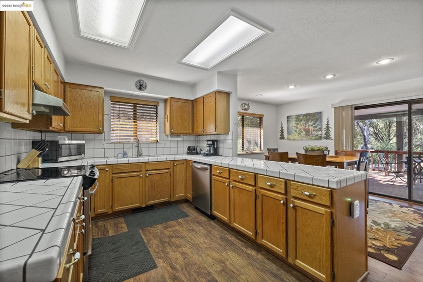 Charming Single-Story Retreat in Pine Mountain Lake. Welcome to - photo 11