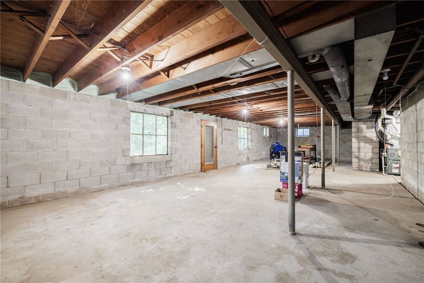 Welcome to the ease of first-floor living!This spacious - photo 26