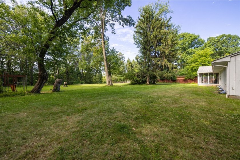 Welcome to the ease of first-floor living!This spacious - photo 31