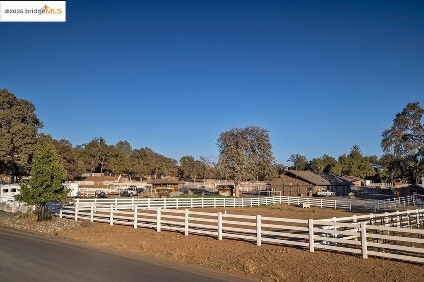 Charming Single-Story Retreat in Pine Mountain Lake. Welcome to - photo 53