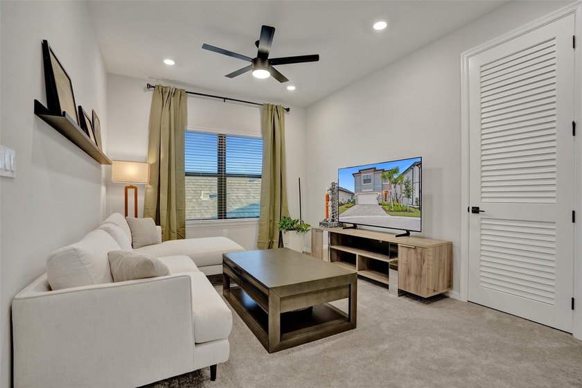 OWNER HAS MOVED -BEST DEAL - Quietest street - no through - photo 25
