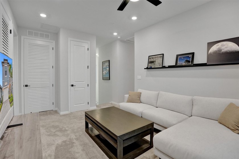 OWNER HAS MOVED -BEST DEAL - Quietest street - no through - photo 26
