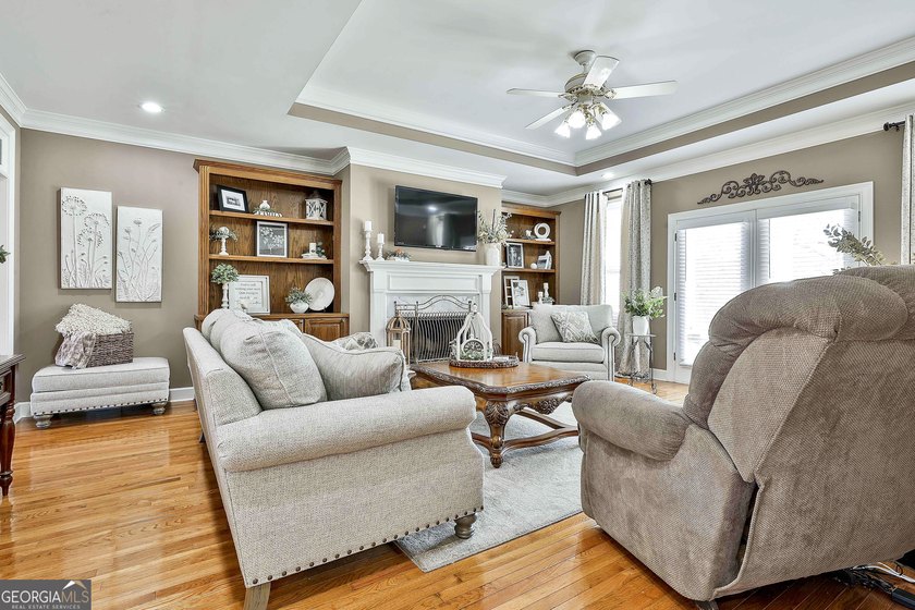 YOU MUST SEE THIS IMMACULATE CUSTOM BUILT ALL BRICK HOME ON - photo 22