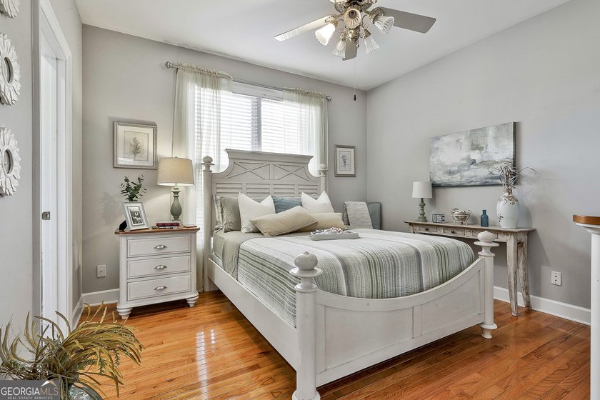 YOU MUST SEE THIS IMMACULATE CUSTOM BUILT ALL BRICK HOME ON - photo 46