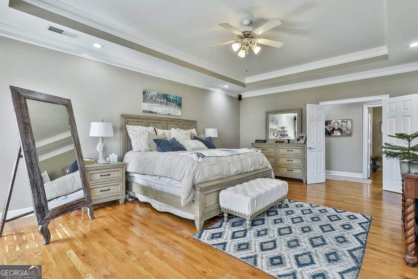 YOU MUST SEE THIS IMMACULATE CUSTOM BUILT ALL BRICK HOME ON - photo 50