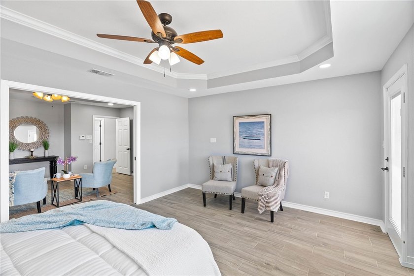 Located on a 1-acre lot in the desirable London ISD, this - photo 17