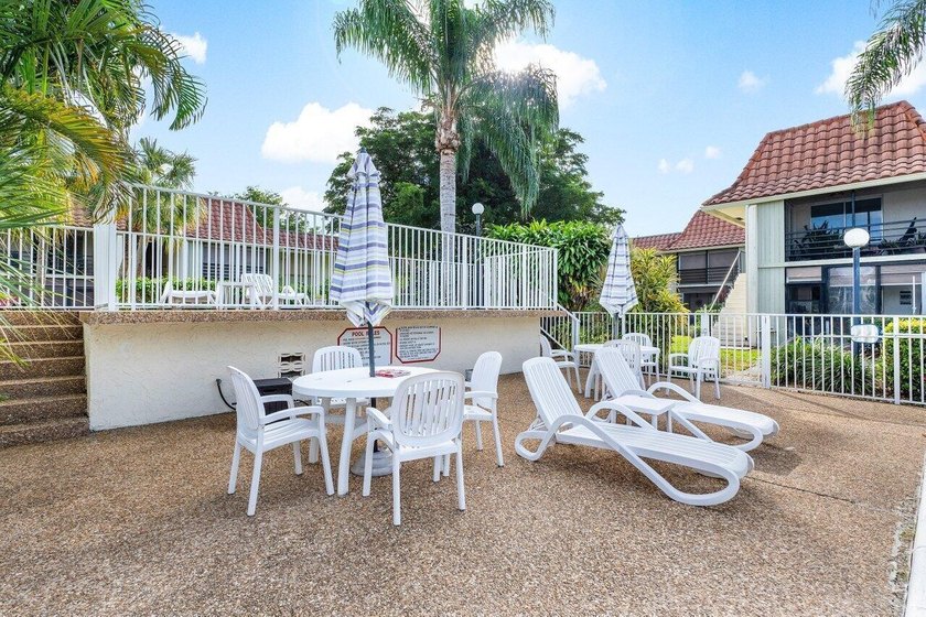 Corner unit with peaceful garden views in the all-age community - photo 26