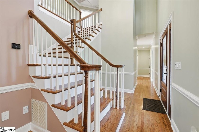 Southern Elegance Meets Modern Luxury on 3.67 Acres in Greer! - photo 4