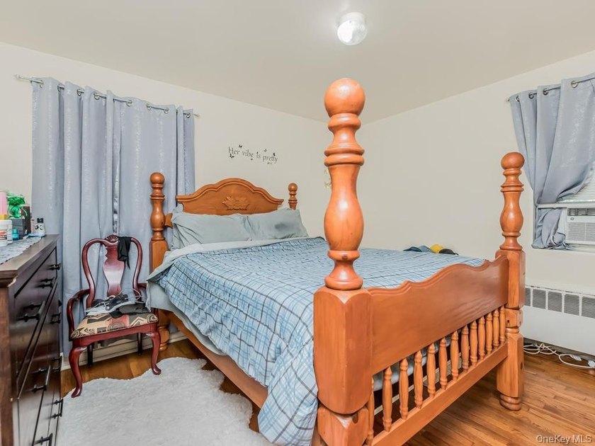 Welcome to this exceptional legal two-family semidetached brick - photo 16