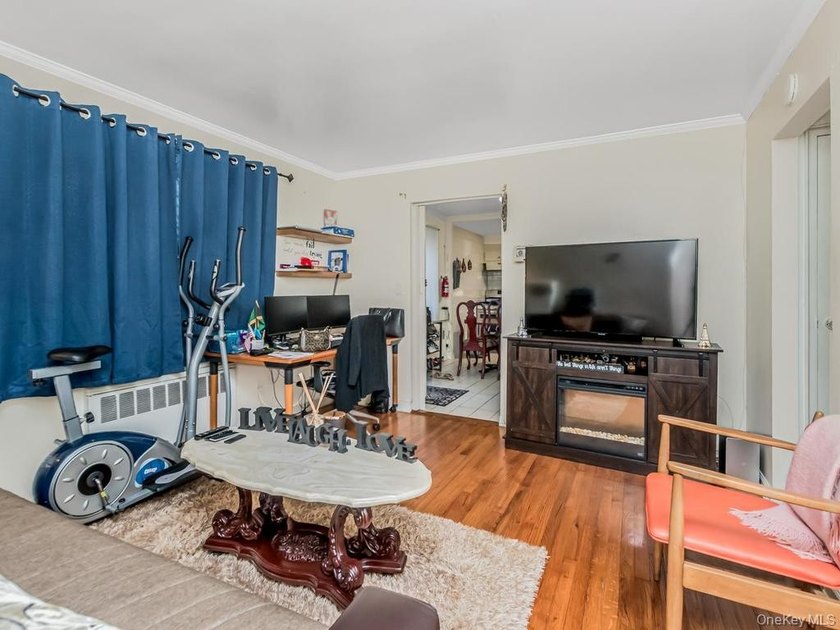 Welcome to this exceptional legal two-family semidetached brick - photo 17