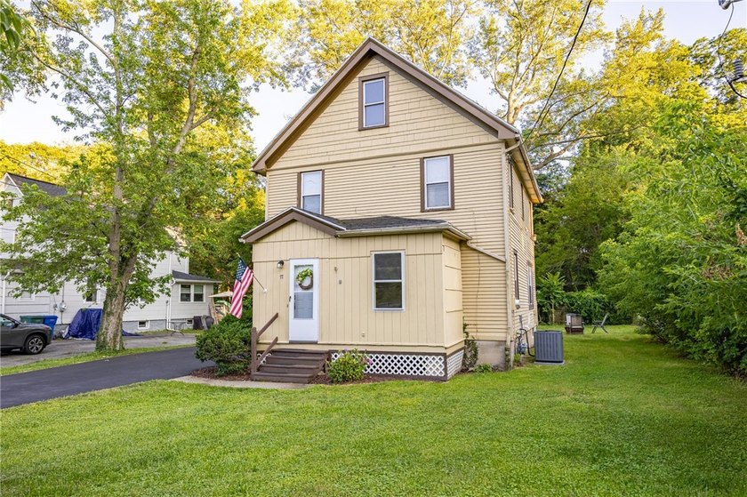 Welcome to 77 Boxart Street! A turnkey 4-bedroom/1.5-bath - photo 27