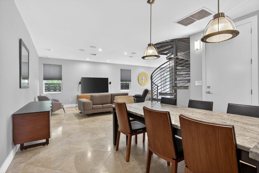 Exceptional modern 3-bed, 4-bath tri-level residence in prime - photo 49