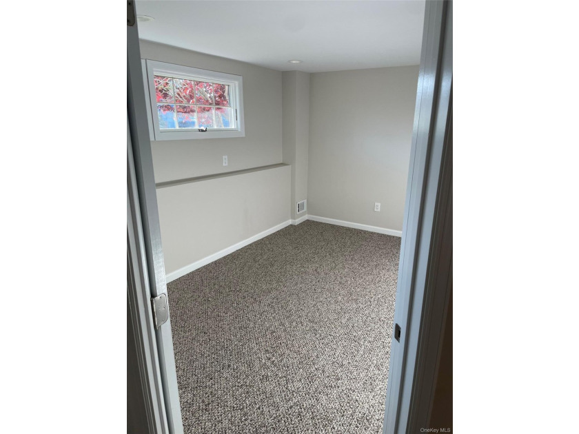 Welcome to your renovated 4-bedroom High Ranch with a bonus room - photo 10