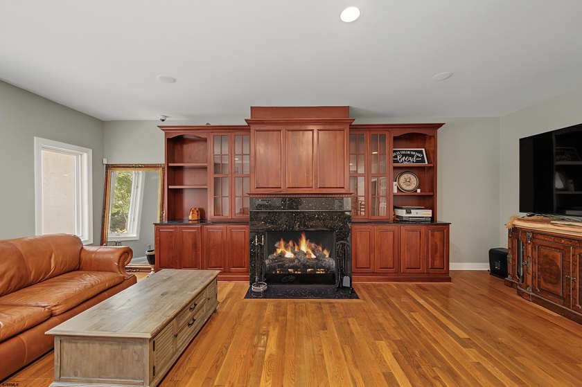*Stunning Country Estate at 214 Liebig Street A breathtaking - photo 17